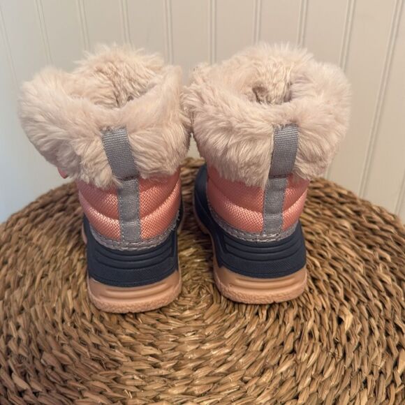 Oshkosh Pink and Blue Winter Boots with Faux Fur - 4 - Great Used Condition - Picture 4 of 8